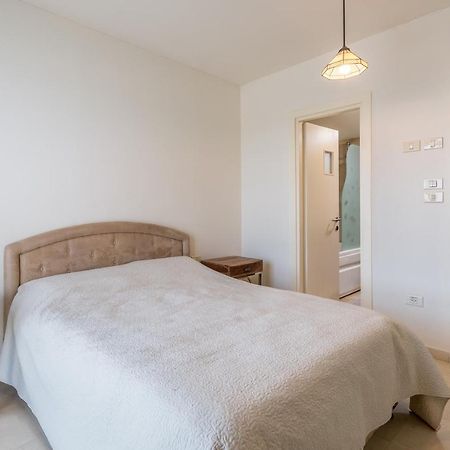 Front Of Beach Next Ritz Hotel - 3 Bedroom& 3 Bathroom Herzliya Exterior photo