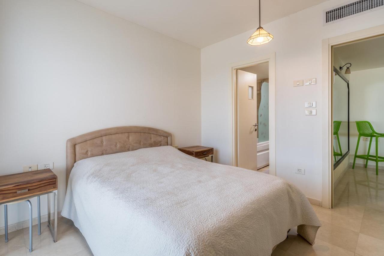 Front Of Beach Next Ritz Hotel - 3 Bedroom& 3 Bathroom Herzliya Exterior photo